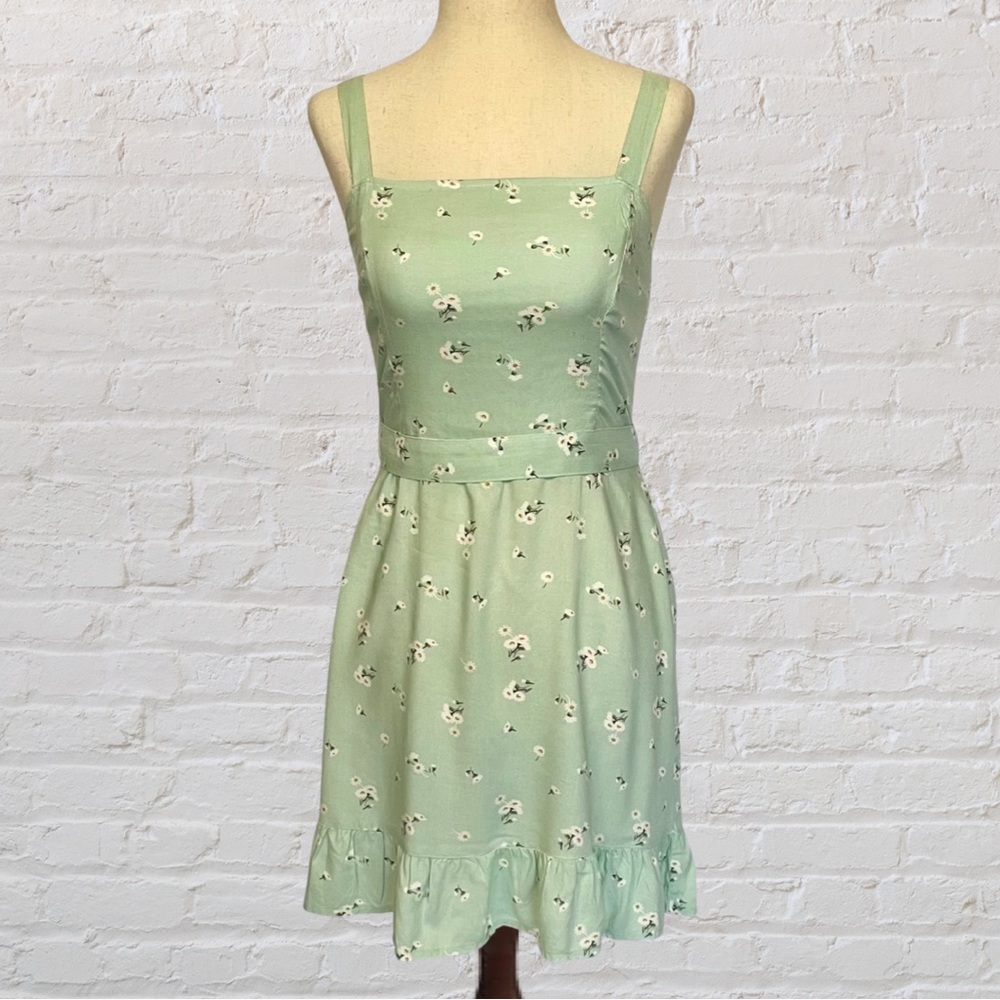 Hollister Light Green Floral Apron Mini Dress - XS